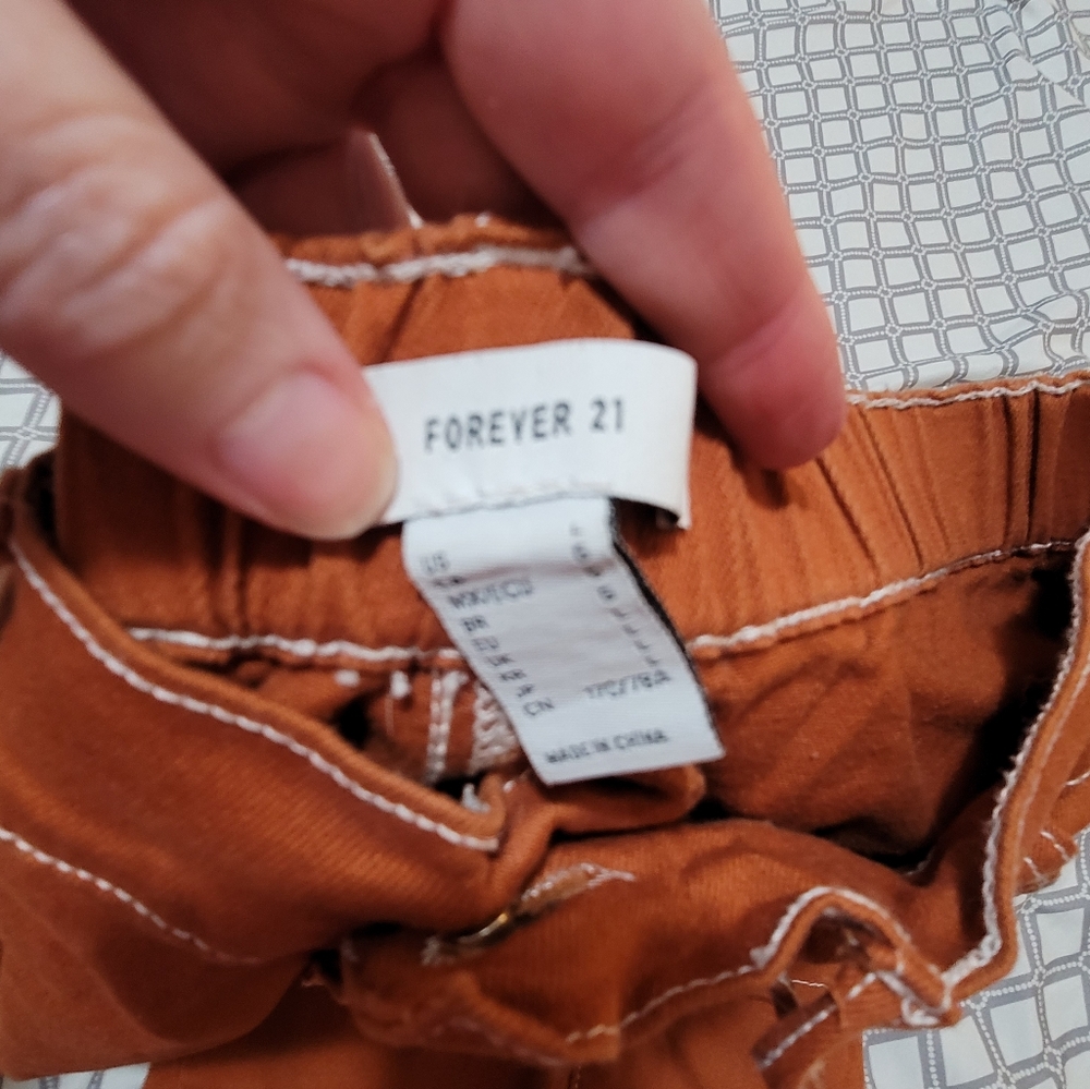FOREVER 21 size LG burnt Denim pants ๐ oversized pockets, elastic button zip. - Picture 6 of 17